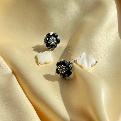 GRATIS: Chique Clover Perlmutt Ohrringe