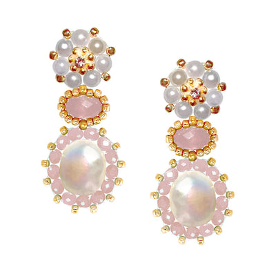 light pink statement earrings with golden rocailles pearl details and freshwater pearls