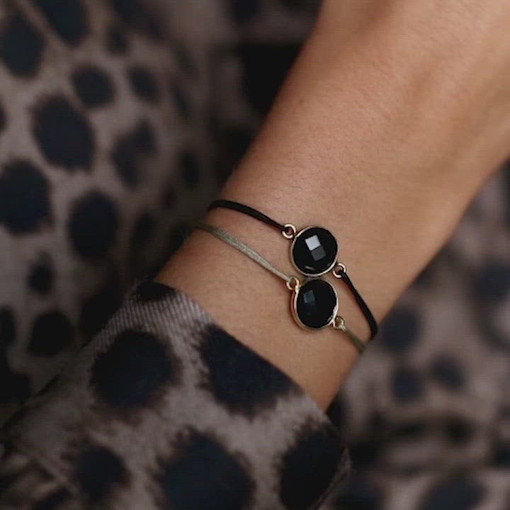 Olive nylon thread bracelet with black onyx stone