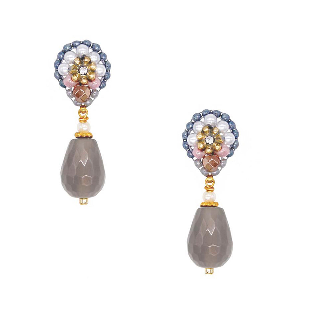 small golden earrings with taupe-coloured agate stone drop, small blue and pink beads